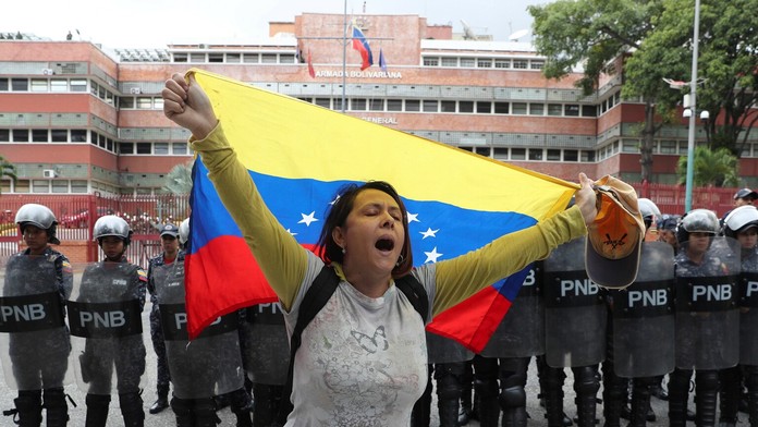 Čelná zrážka dvoch áut pri Sabinove