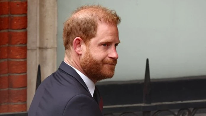 Princ Harry prehovoril o zdravotnom stave kráľa Karola III. Zašiel príliš ďaleko, tvrdí expertka