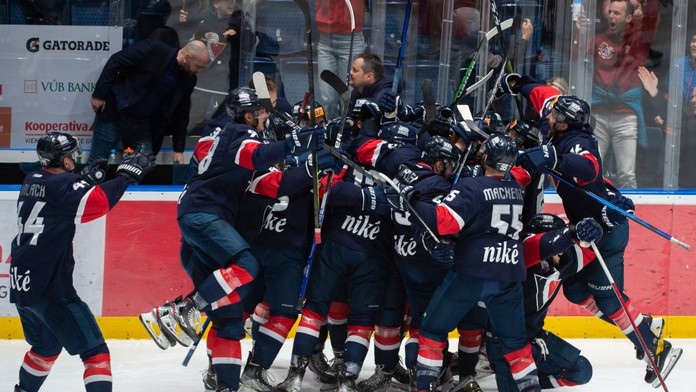 Slovan bude bojovať o titul s Nitrou, rozhodlo 61 sekúnd predĺženia