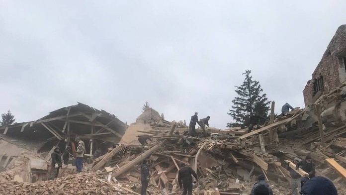 Mesto Ochtyrka po bombovom útoku.