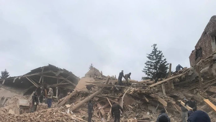 Mesto Ochtyrka po bombovom útoku.