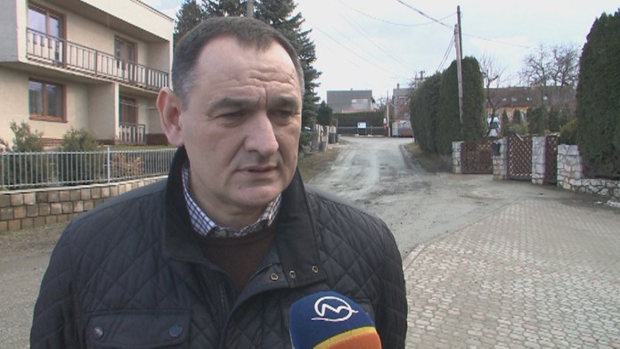 O svojom susedovi a jeho údajnom napojení na mafiu´Ndranghetu sa Chudík vraj dozvedel z médií. 