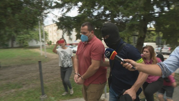 Pavla Ďurku stíhajú pre neodobratie zbraní Františkovi Böhmovi.