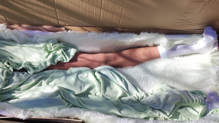 Čech našiel v lese ženské telo bez hlavy. Obsah krabice však policajtov prekvapil