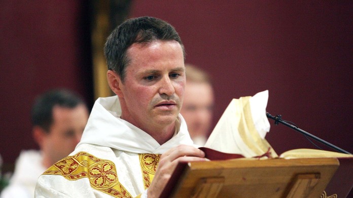 Futbal ho nenapĺňal, a tak sa obrátil na vieru. Bývalý hráč Manchestru United sa stal kňazom