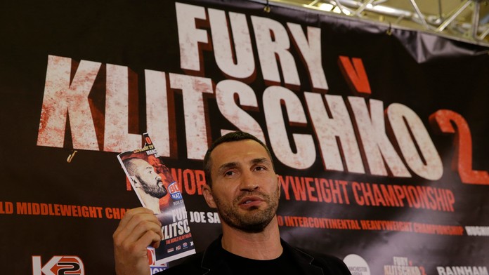 Vladimir Kličko počas tlačovej konferencie pri príležitosti oznámenia odvety s Tysonom Furym.