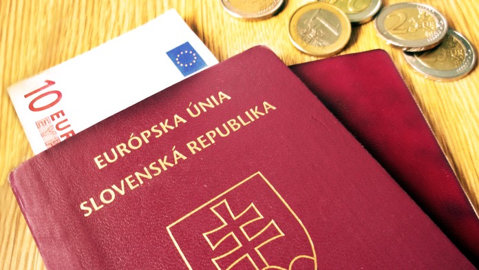 Čas sa kráti. Za nový cestovný pas si od apríla výrazne priplatíme, pozrite sa o koľko