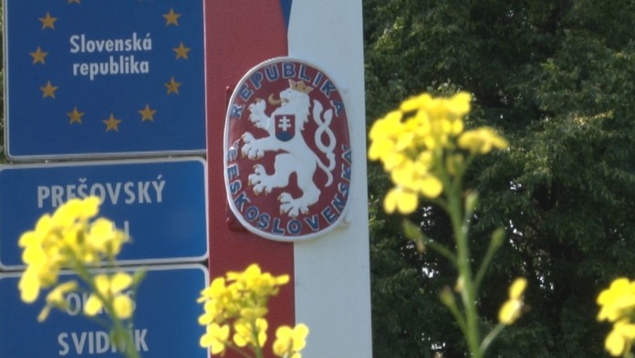 Stĺp označoval hranice Československa.