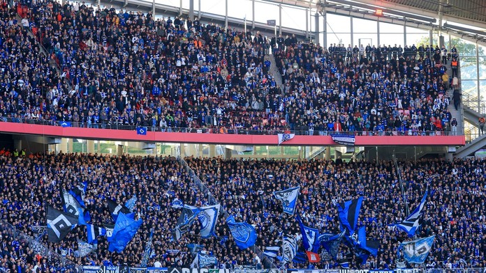 Tragédia počas zápasu Nemeckého pohára. Zomrel fanúšik Lipska