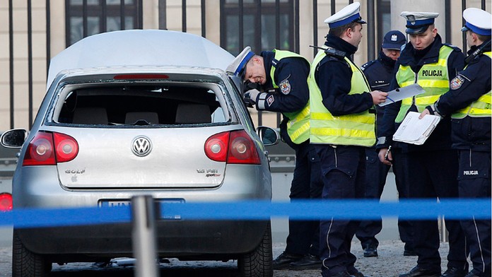 Požiar internátu chemického učilišťa vo Vlčom hrdle v Bratislave. 