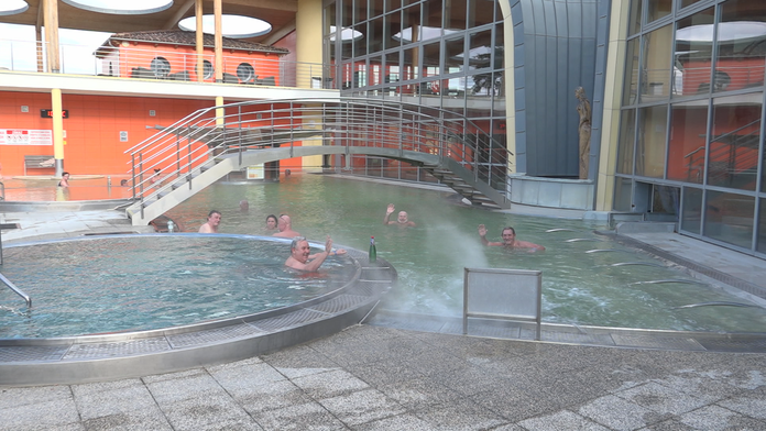 Milovníci kúpaliska v Podhájskej sa dočkali, termálna voda je opäť prístupná verejnosti