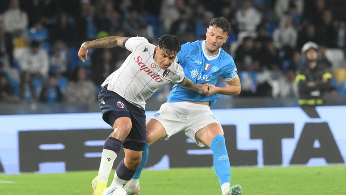 Serie A: Neapol zmazal dvojgólové manko, no v závere prišiel tvrdý úder. SSC drží druhú priečku