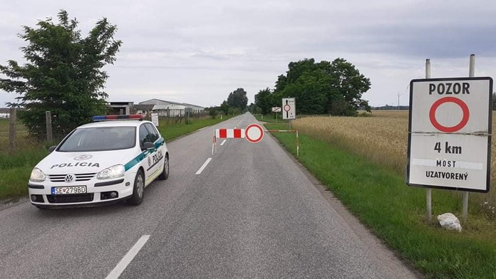 Polícia v Moravskom Svätom Jáne.