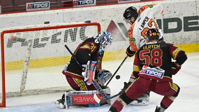Bystrica zmazala trojgólový náskok Zvolena, belasí sa po Nitre len červenali, Trenčín doma bez bodu