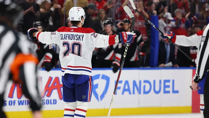 VIDEO: Slafkovský sa v NHL prvýkrát pobil a rozhodol o víťazstve premeneným nájazdom