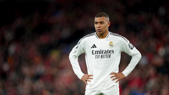 Mbappé dosiahol jubilejnú métu, no v Lige majstrov nedohral. Bavori sfúkli Šachtar, hladký triumf PSG