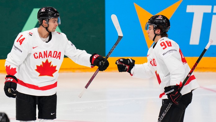 VIDEO: Dáni nevyužili šance ani presilovky, tak sa opäť predviedol Bedard. Kanada nezaváhala