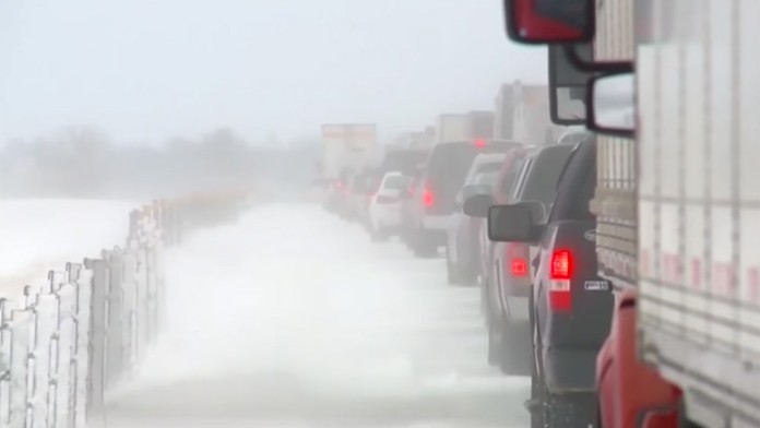 Stredozápad USA sužuje sneh a silný vietor