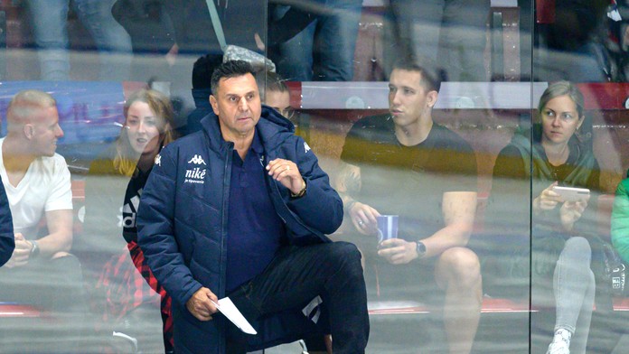 Vladimír Růžička už nie je trénerom Slovana. Na lavičke trápiaceho sa klubu vydržal iba tri mesiace