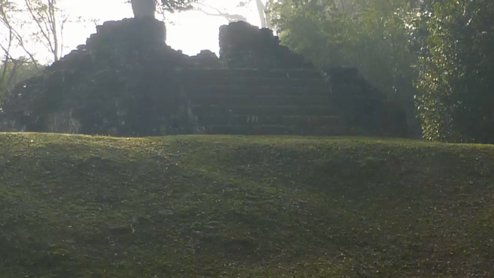 Pyramída sa nachádzala v džungli.