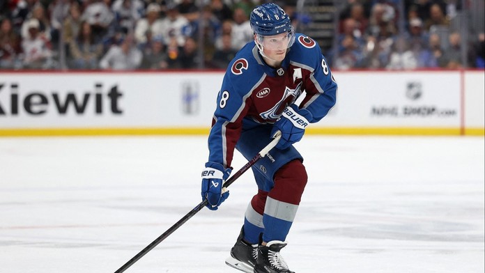 Prestížnu trofej ovládol druhýkrát v kariére. Najlepším obrancom NHL je hviezda Colorada