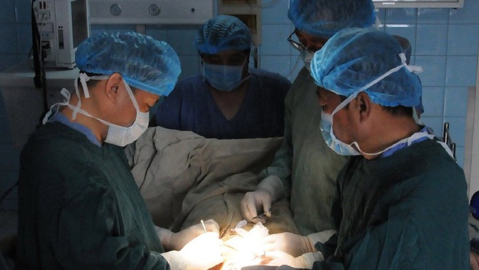 Roky vynechávala raňajky. Vyoperovali jej viac ako 200 žlčových kameňov