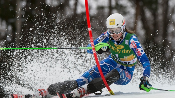 Na snímke slovenská lyžiarka Petra Vlhová na trati v 1. kole slalomu Svetového pohára v slovinskom Maribore 