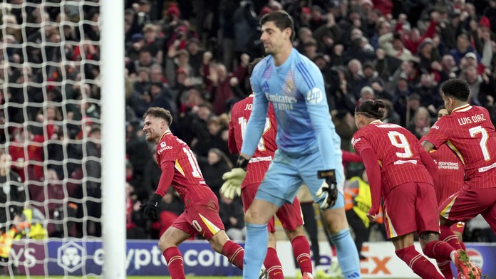 Liverpool po 15 rokoch pokoril Real, Mbappé so Salahom zahodili penalty. Súper Slovana schytal päťku