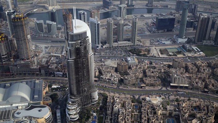 Na snímke z 10. januára obhorená budova 63-poschodového luxusného hotela Address v Dubaji.