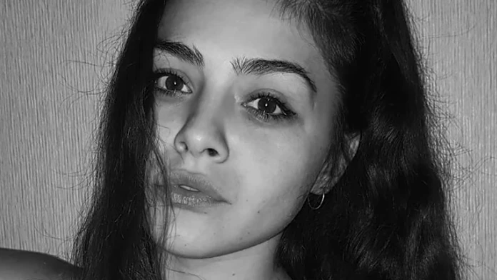 Umida Nazarovová.