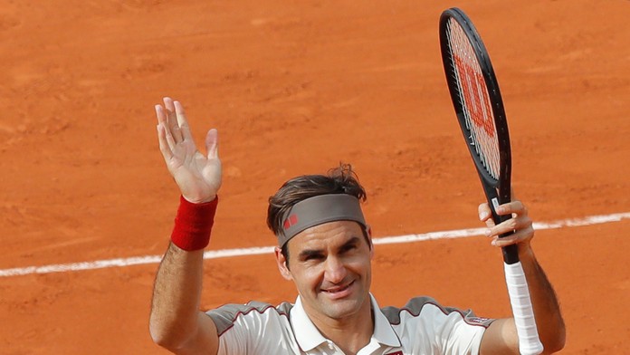 Tenista Roger Federer v 2. kole na Roland Garros.