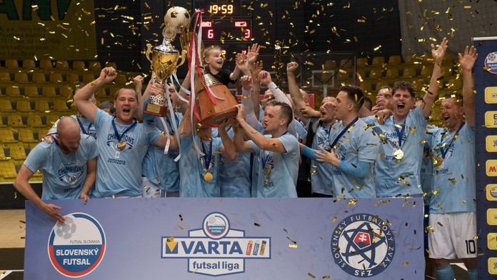 Na snímke majster Slovenska vo futsale ŠK Slovan Bratislava júna 2018 v Bratislave.