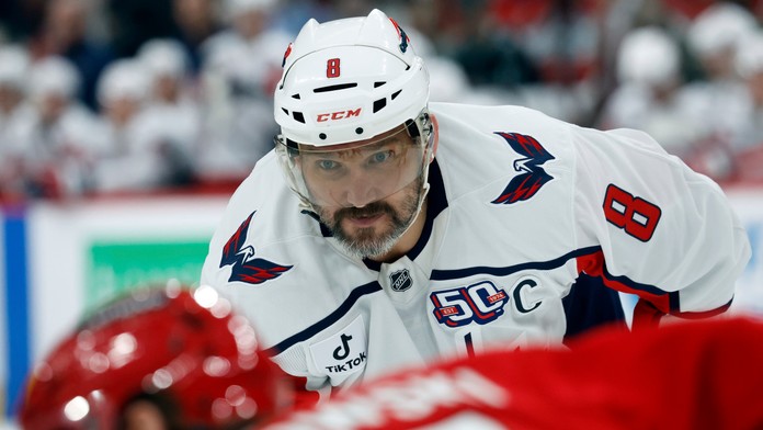 VIDEO: Ovečkin už jeden rekord hetrikom prekonal. Wayne Gretzky pokorenie toho svojho chce vidieť naživo