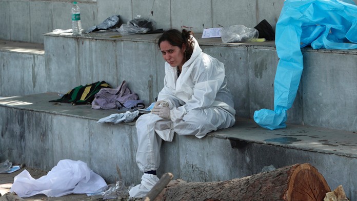 Príbuzná obete, ktorá podľahla ochoreniu COVID-19.