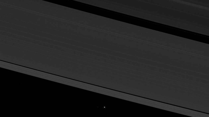 Pohľad na Zem od Saturnu