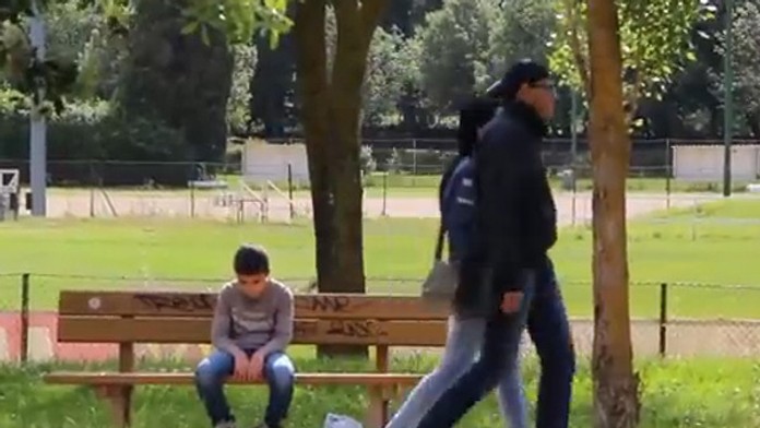 Stratenému chlapcovi nikto nepomohol