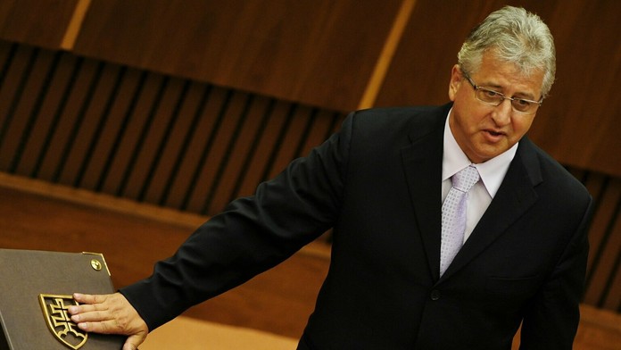 Hráči Trabzonsporu reagujú po dueli EL na pôde Getafe.