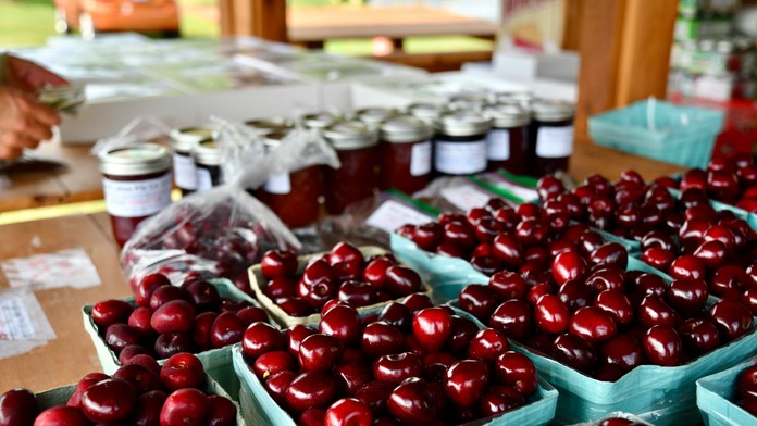 Jedovaté ovocie z poľských trhov? Slováci tam nakupujú vo veľkom, testy odhalili nebezpečné látky