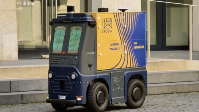 Zásielky chodia bez poštárov. Slovenská pošta v centre Bratislavy testuje doručovanie autonómnym vozidlom