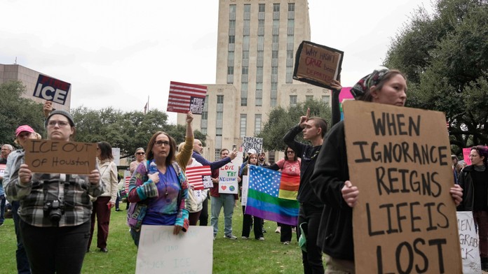 Američania v deň Trumpovho prvého výročia v úrade protestovali proti jeho imigračnej politike