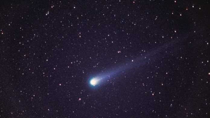 K Zemi sa blíži „veľkonočná kométa“. Môže zažiariť, no rozhodnú najbližšie dni