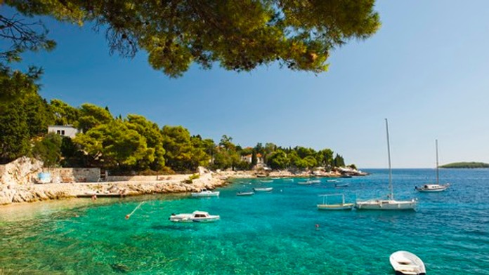 Obľúbená dovolenková destinácia rieši vážny problém. Turisti by mali byť opatrní, najmä pri venčení psov