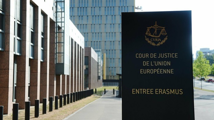 Sklamanie hráčov Chelsea bolo obrovské. Na snímke Olivier Giroud a Eden Hazard.