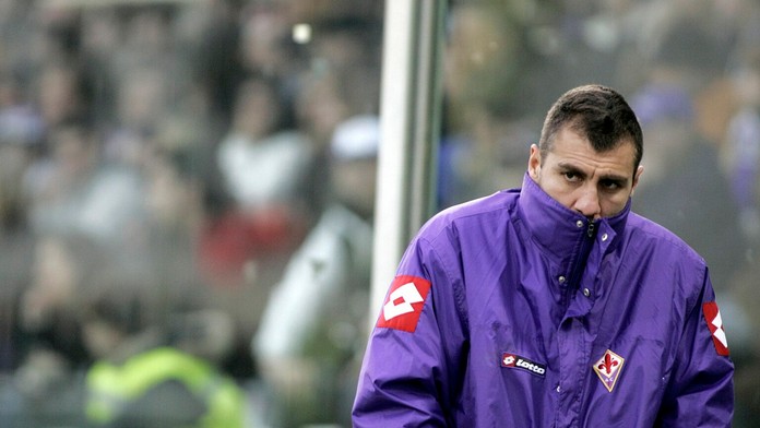 Na archívnej snímke z 22. marca 2008 taliansky futbalista Christian Veri 