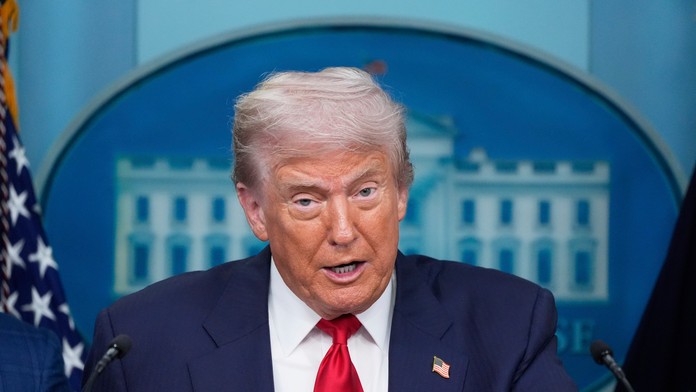 Na snímke americký prezident Donald Trump počas tlačovej konferencie v Bielom dome vo Washingtone.