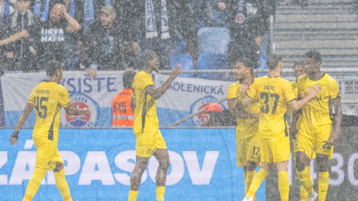 Futbalisti Young Boys Bern sa tešia z gólu na Tehelnom poli