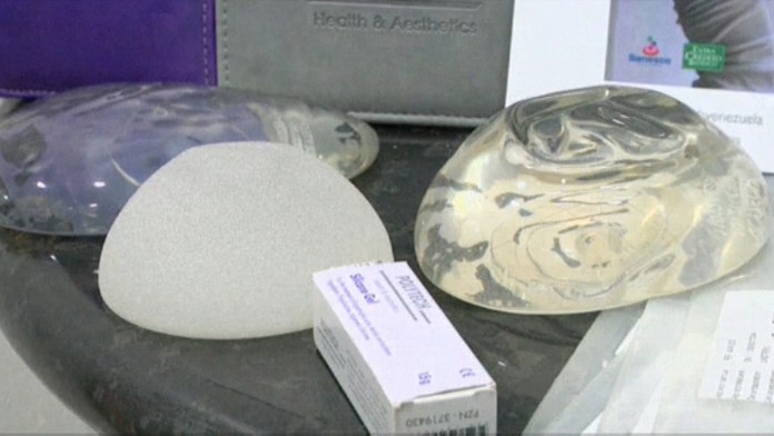 19 ZAHR Prsia-impantaty.transferweb_jpg_bez_watermarku_1.jpg