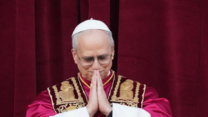 Prvý pápež z USA má 69 rokov. V akom veku nastupovali jeho predchodcovia?