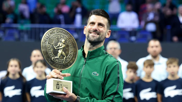 Toľko zápasov nevyhral nikto, lepšia je len Navrátilová. Djokovič predbehol i Federera, získa rekordný titul?