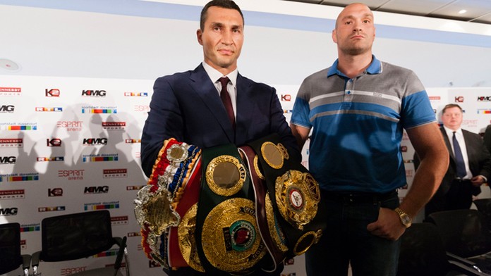 Vladimír Kličko a jeho vyzývateľ Tyson Fury.